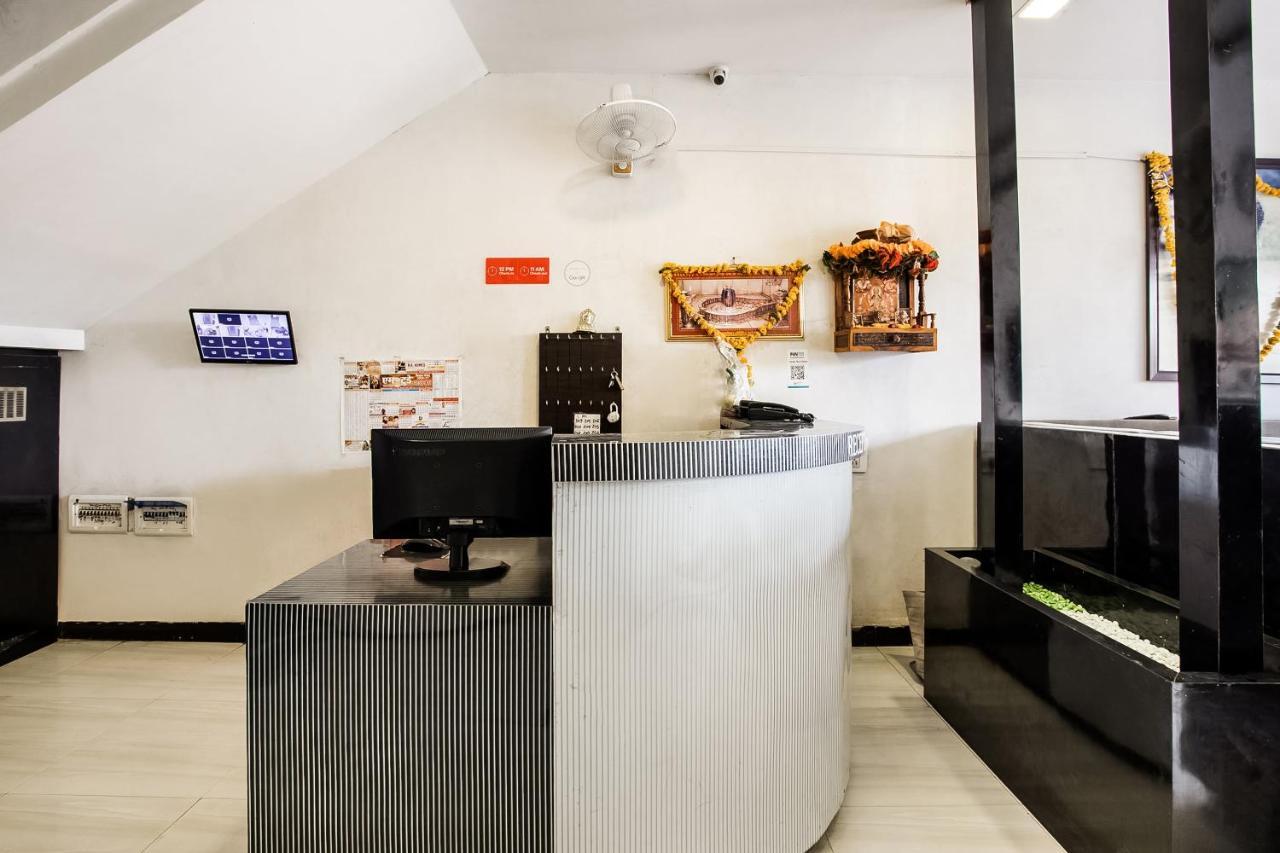 Hôtel Oyo 39381 Kalajanki à Ujjain Extérieur photo